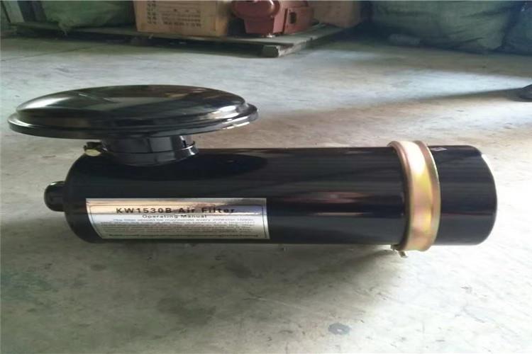 有些运用者在保养柴油机华体hth登录入口_华体（中国）时，丢掉滤芯的上下密封橡胶垫圈及油罩，使柴油不经过滤芯过滤