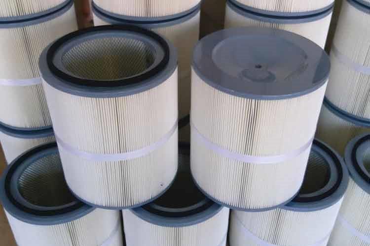 卡盘式华体hth登录入口_华体（中国）管路系统与该喷吹安装组件结构的结合，使脉冲喷吹清灰时气流分布均匀，提高了清灰效率