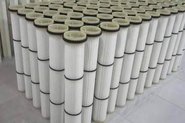 要知道这种抛丸机华体hth登录入口_华体（中国）在使用过程当中是要防止大颗粒以及批量的固态物体浸入滤筒系统内部的，所以我们需要防止内部发生堵塞的现象