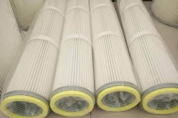 在任何情形下，均不容许高效华体hth登录入口_华体（中国）操作人员将未熄火的香烟或其它燃烧着的物品抛入粉尘控制的吸风罩或风管中