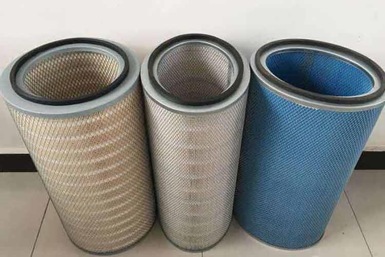 过滤室及华体hth登录入口_华体（中国）检查在滤筒除尘器运行过程中，在线清灰系统的持续运作会及时清理掉滤筒表面附着的灰尘以保障除尘器的过滤效果